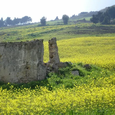 Candalu - Giardinata 3*