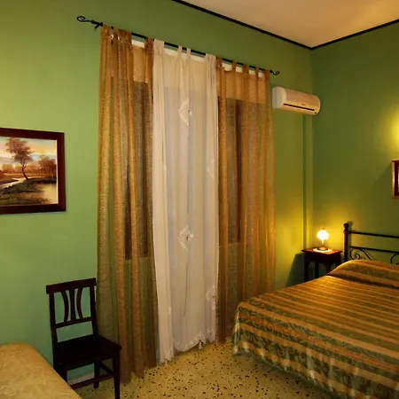Bed & Breakfast Candalu - Giardinata 4*