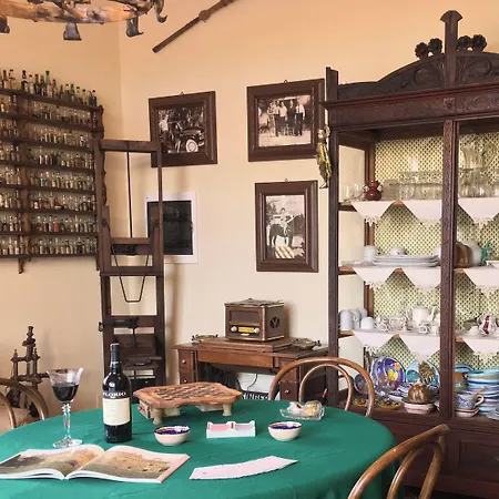 Candalu - Giardinata Bed & Breakfast 4*